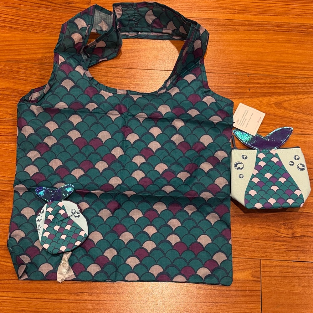Thirty-One Teal and Purple Scallop Tote Set